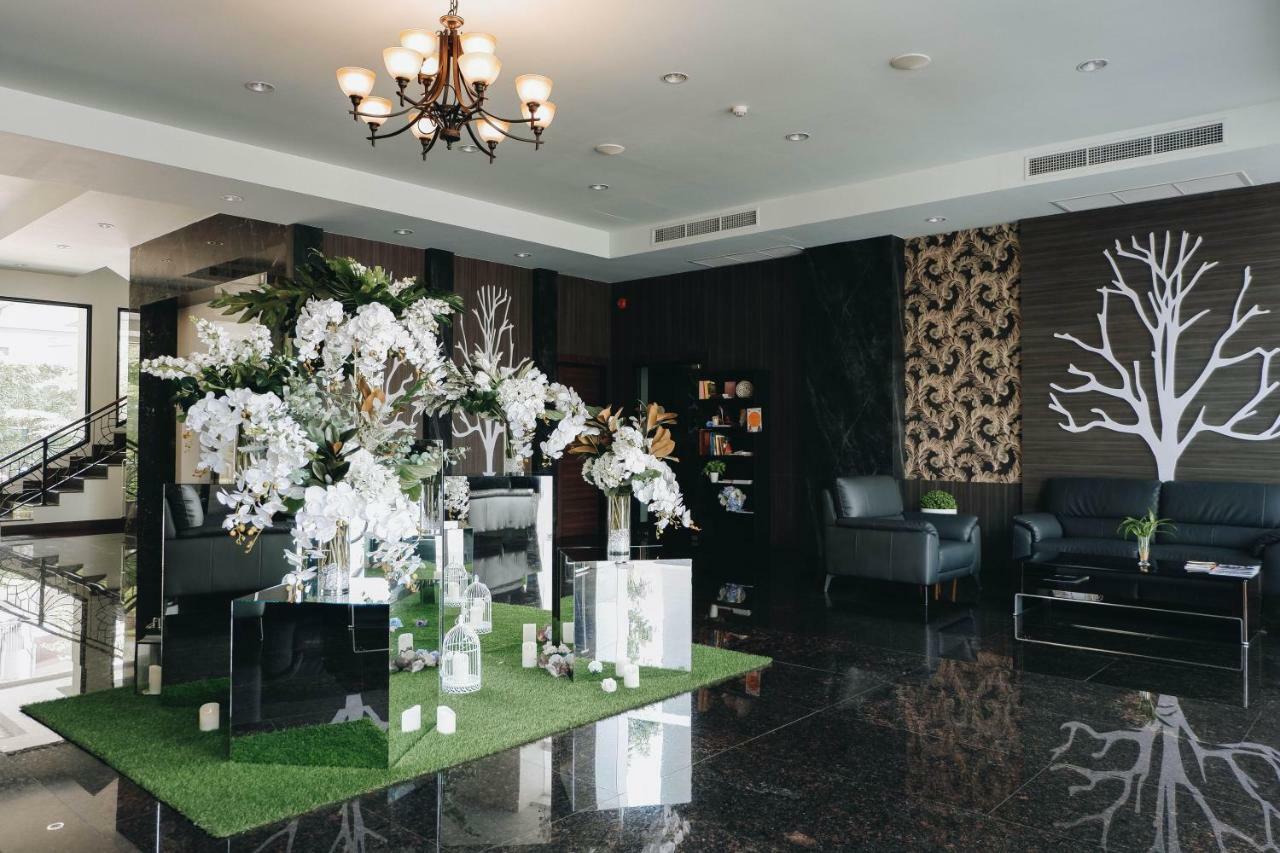 Civilize Hotel Udon Thani Exterior foto